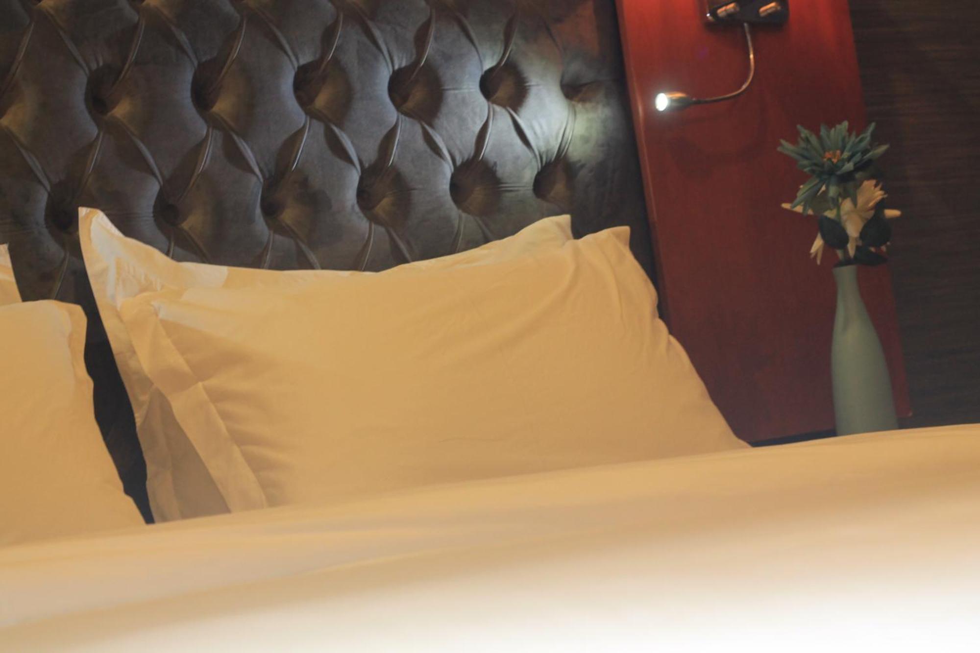 Shaty Alhayat Hotel Suites เจดดาห์ ภายนอก รูปภาพ