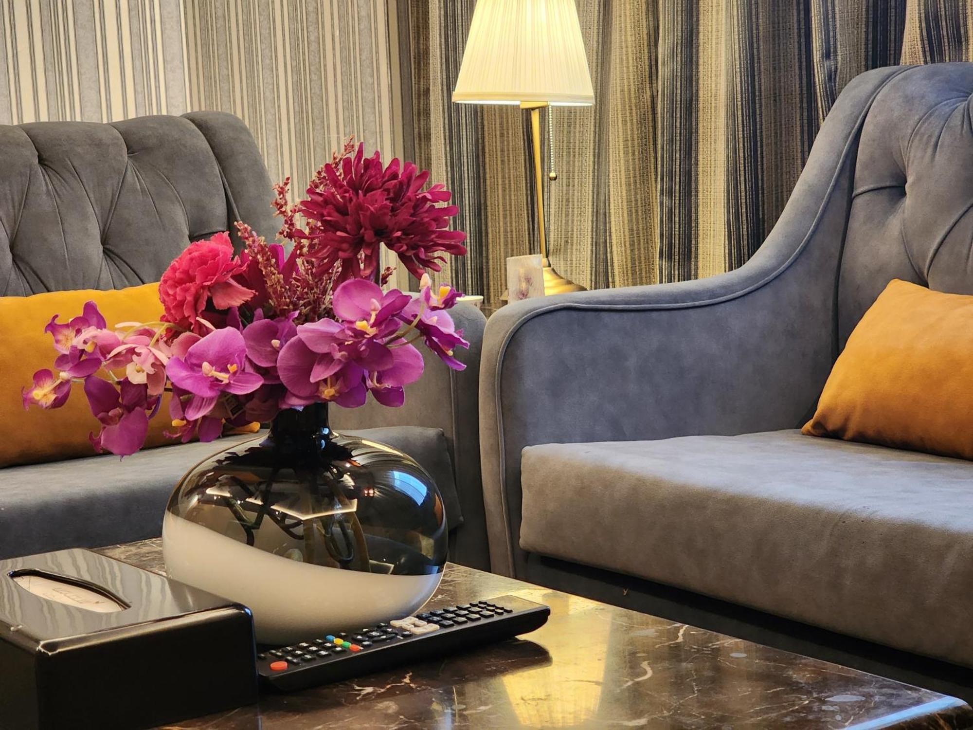 Shaty Alhayat Hotel Suites เจดดาห์ ภายนอก รูปภาพ