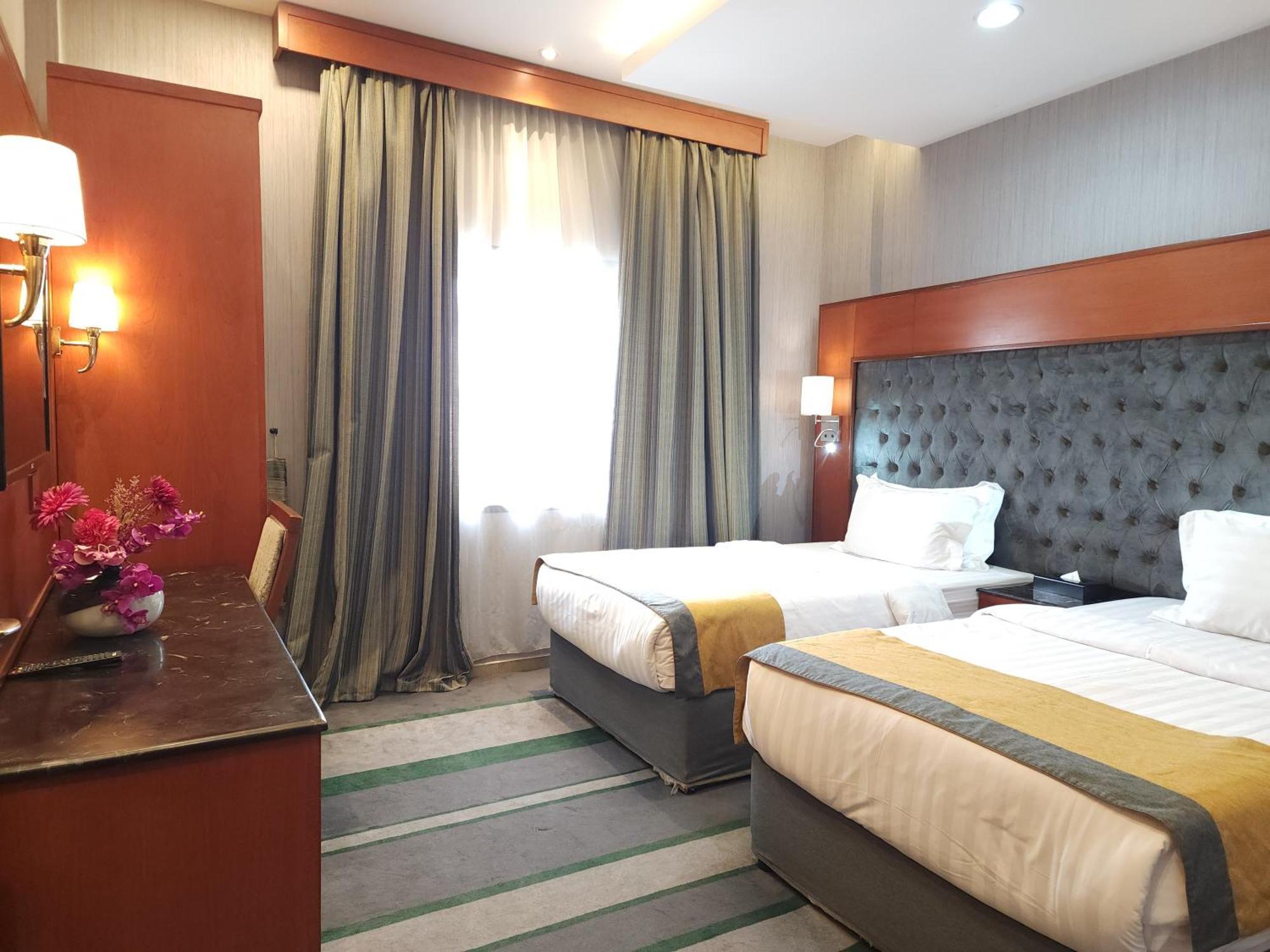 Shaty Alhayat Hotel Suites เจดดาห์ ภายนอก รูปภาพ