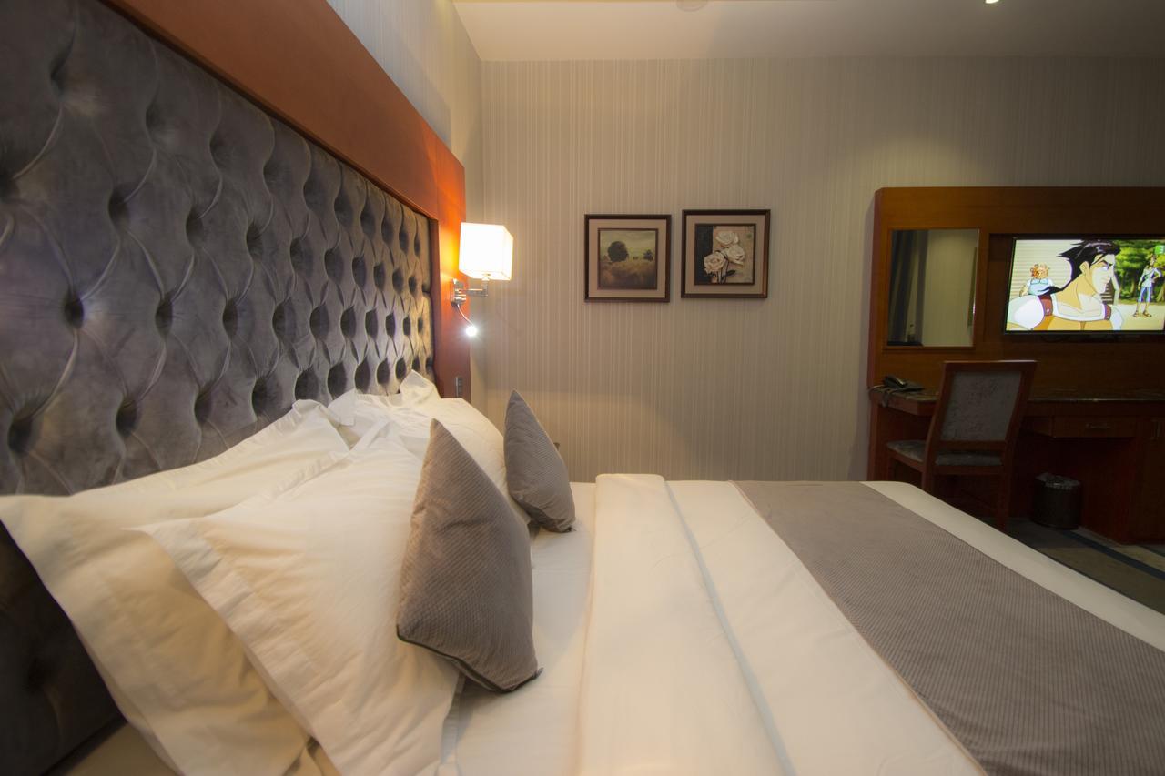 Shaty Alhayat Hotel Suites เจดดาห์ ภายนอก รูปภาพ